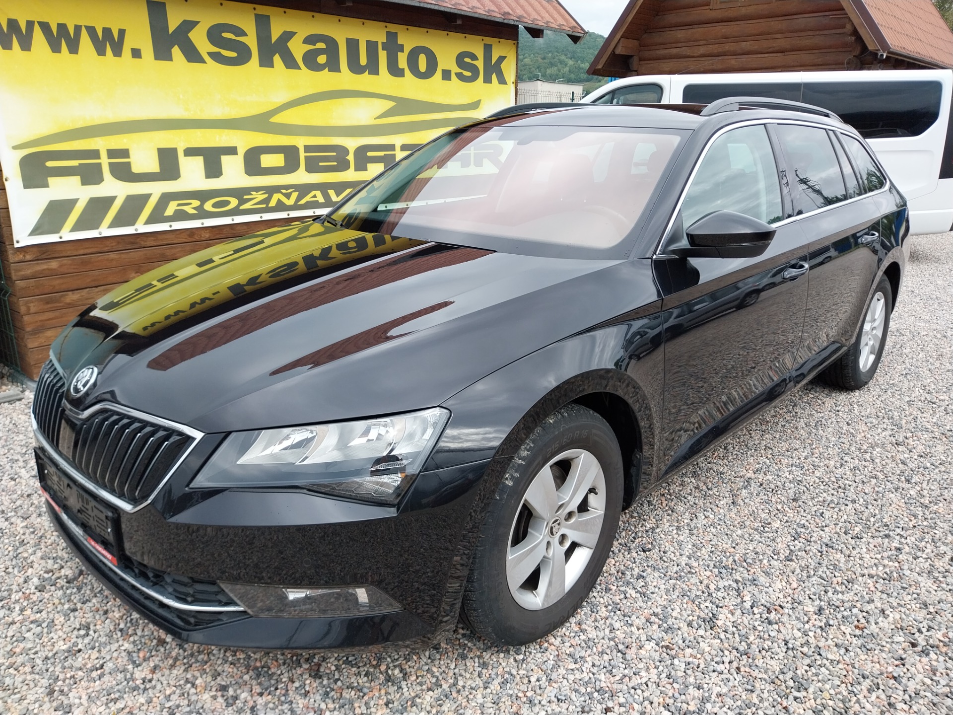 Škoda Superb Combi 2.0 TDI Ambition DSG CENA : 15 899€+600EVČ bez DPH:12 926€