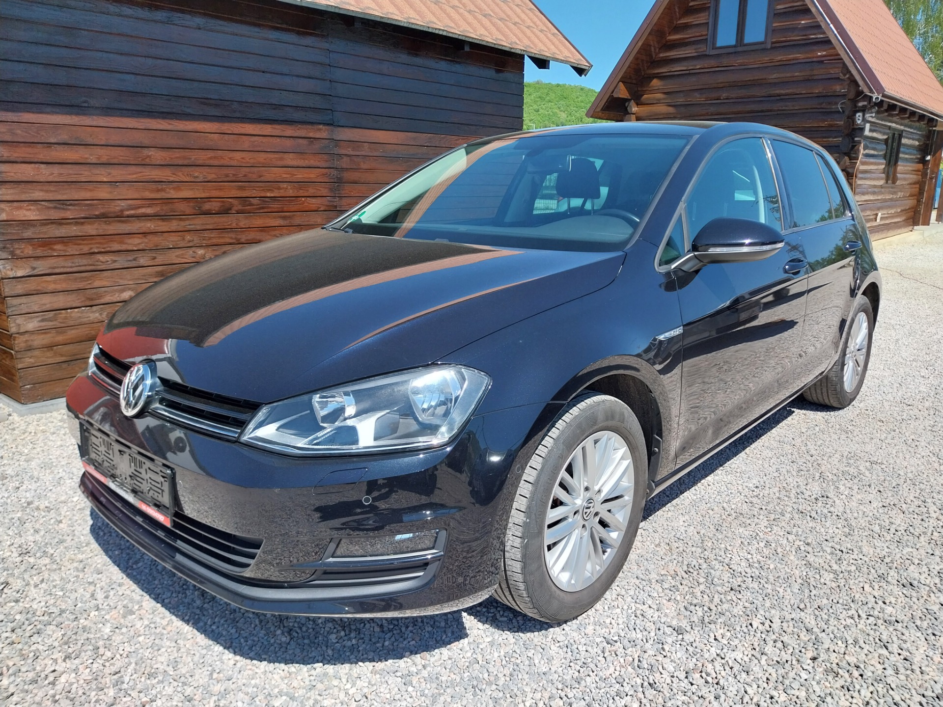 Volkswagen Golf 1.2TSi 105k CUP CENA: 8 999 €